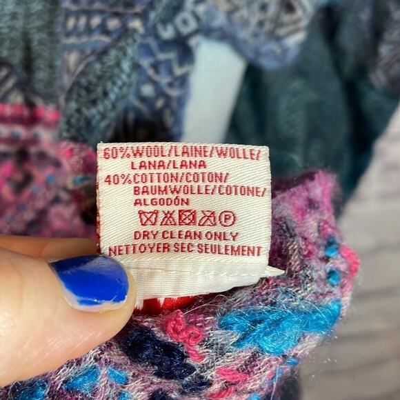 Vismaya wool blend scarf/wrap - Picture 5 of 5